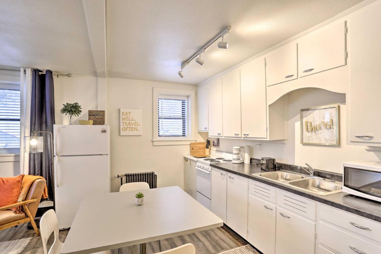 Upscale Apt At The Lofts In Historic Downtown Lead Екстер'єр фото